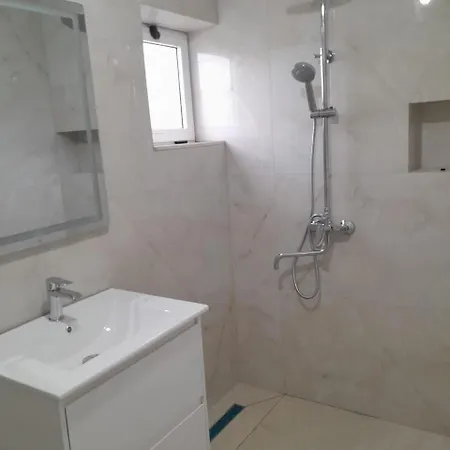 Holiday home Oliver Hamallaj